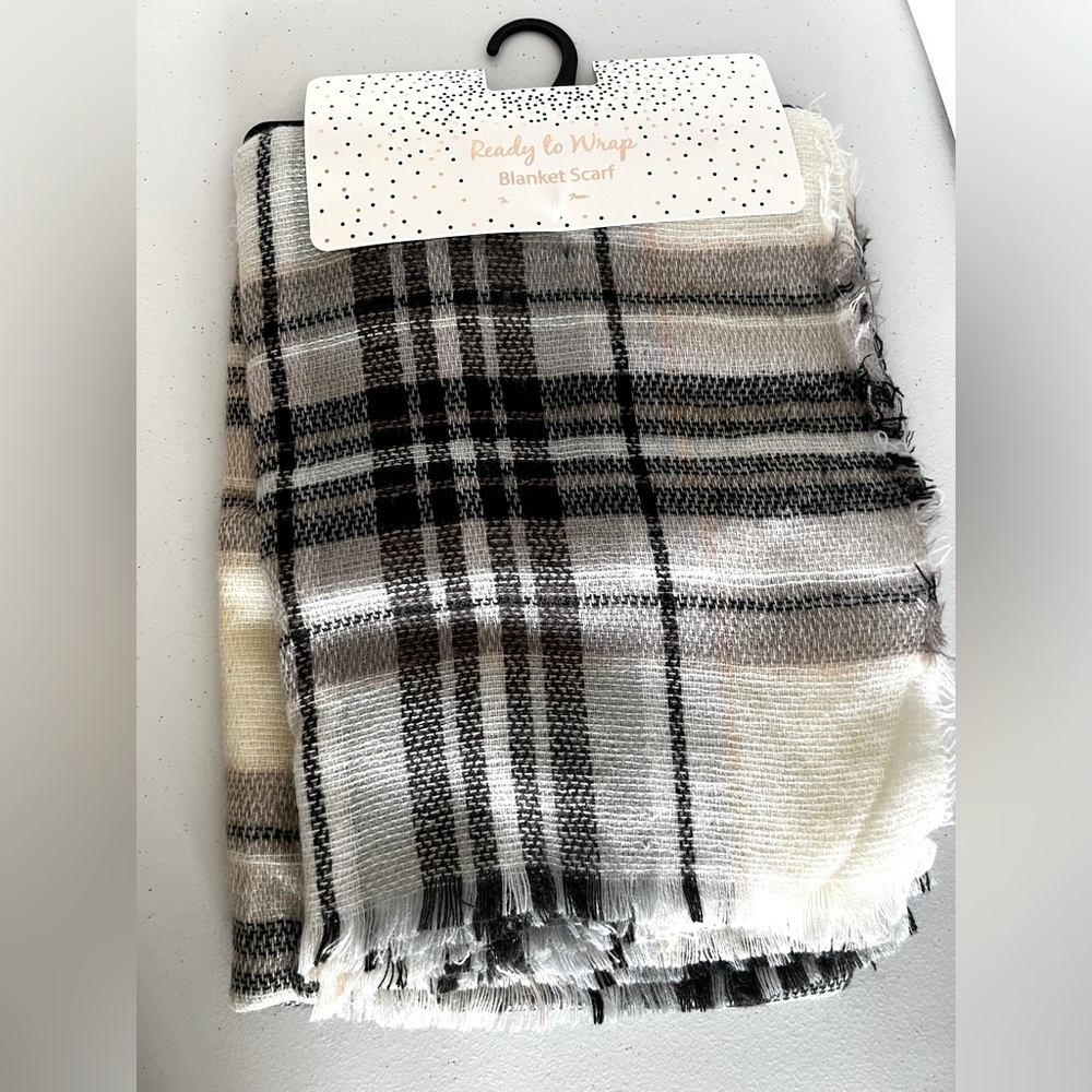 Soft & beautiful plaid blanket scarf